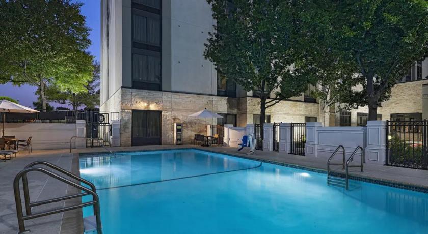 Hyatt Place Austin Arboretum photo