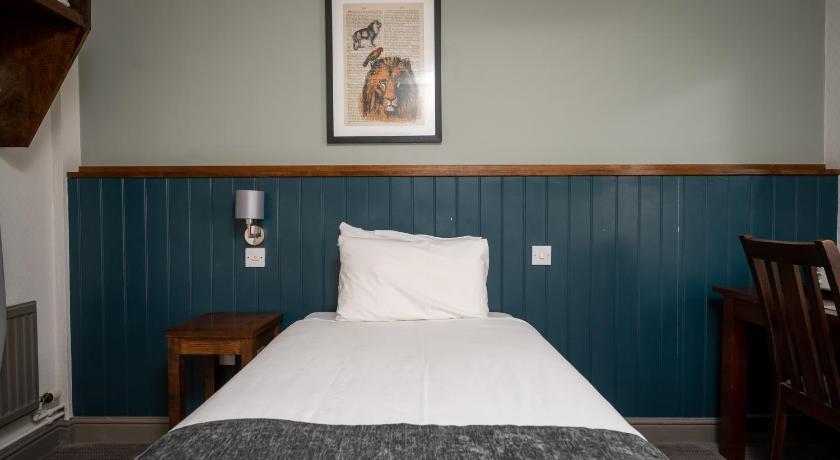 Cocked Hat Hotel by Good Night Inns photo