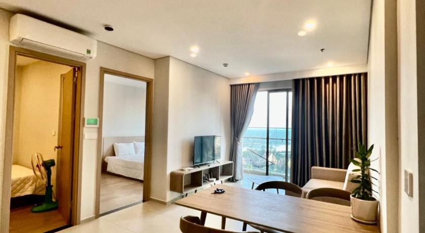 Image of Three-Bedroom Apartment 16