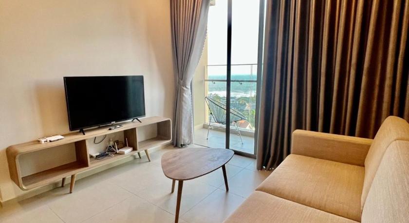 Image of Three-Bedroom Apartment 13