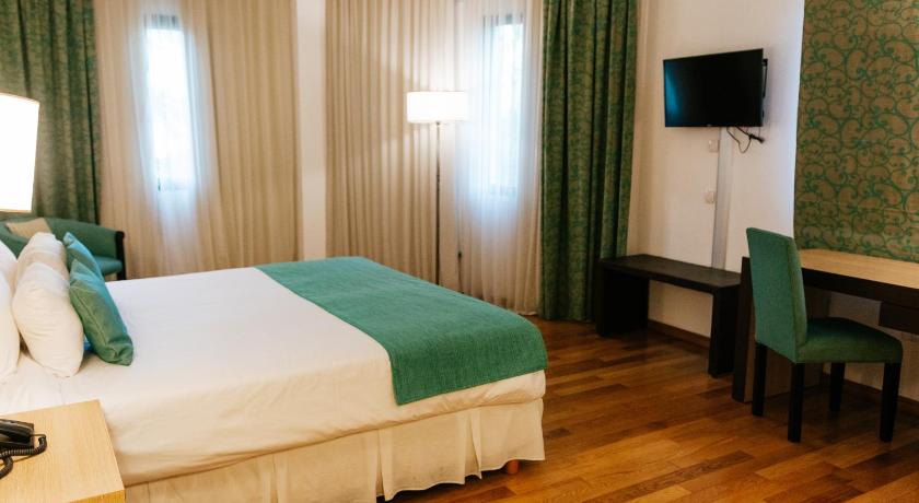 Image of Executive Double Room 4