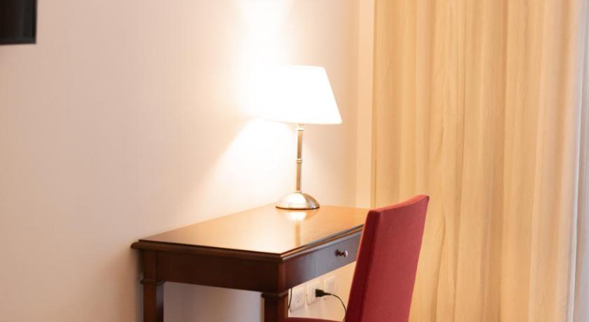 Image of Deluxe Double Room 10