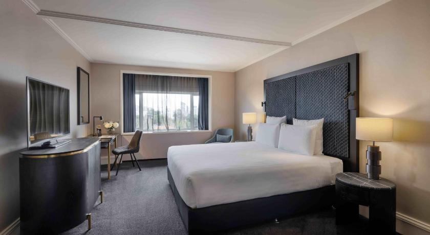 Image of Superior Executive 1