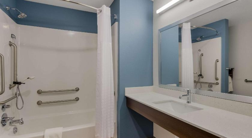 ロアノーク (VA) WoodSpring Suites Roanoke 宿泊施設 外観