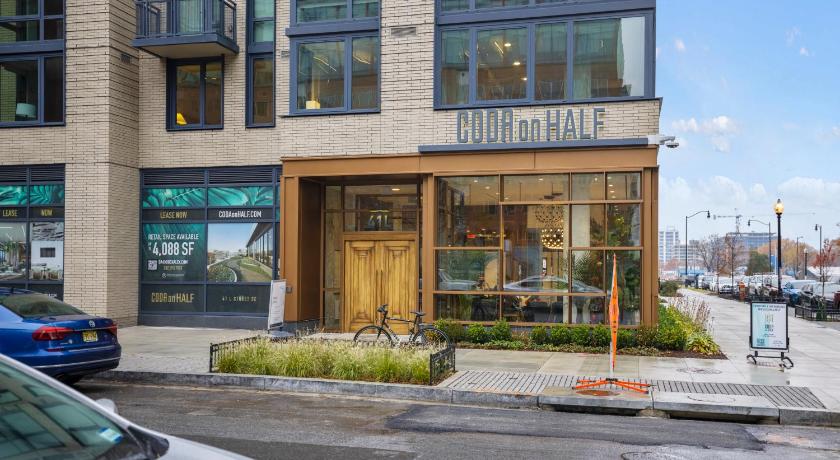 Coda on Half, a Placemakr Experience — Hotel in Washington D.C.