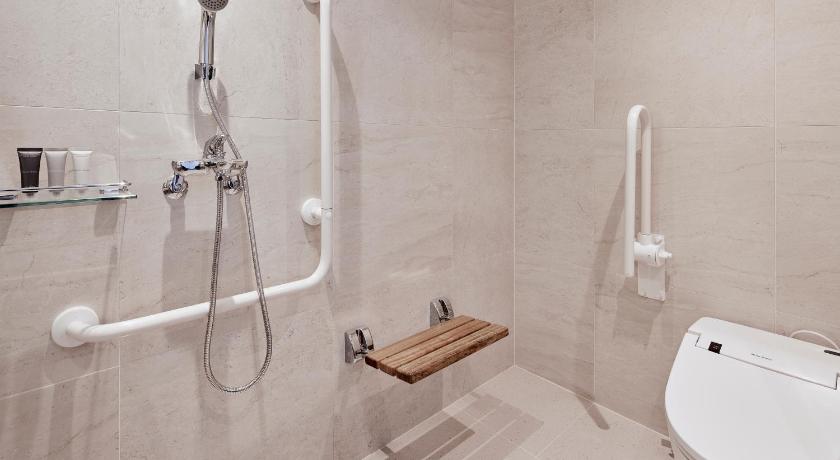 Image of Double Room - Mobility Access/Non-Smoking 2