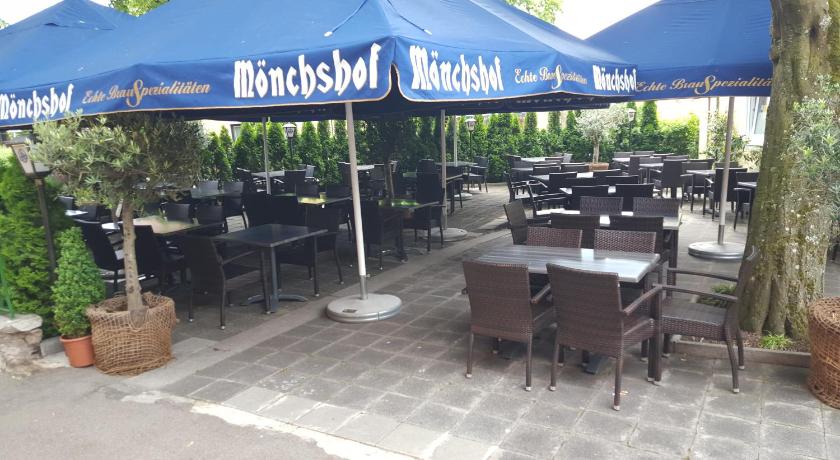 Hotel Restaurant Platamon — Hotel in Feuchtwangen