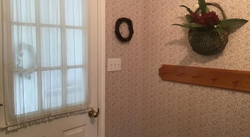 Guest Suites at Willowgreen Farm photo