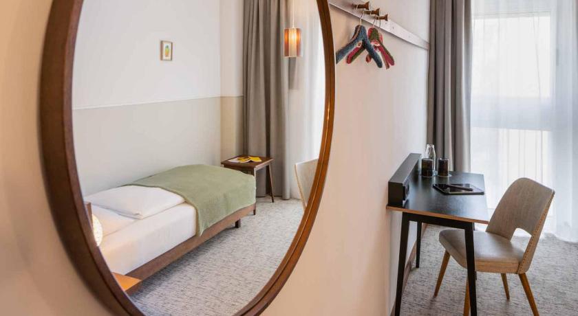 magdas HOTEL Vienna City - First Social Business HOTEL in Austria photo