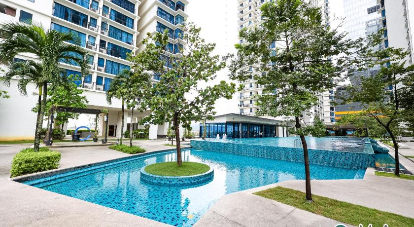 シャーアラム TREFOIL @ Setia Alam 5つ星 ゲストハウス プール