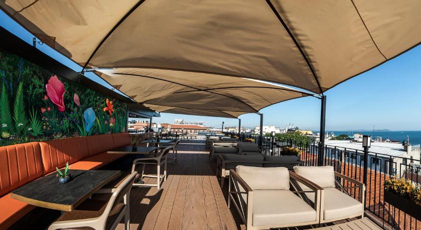 Aprilis Hotel - image 10