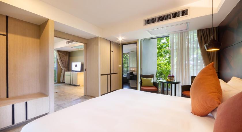 รูปของห้องสวีทพร้อมอ่างอาบน้ำ (Suite with Bathtub) 3