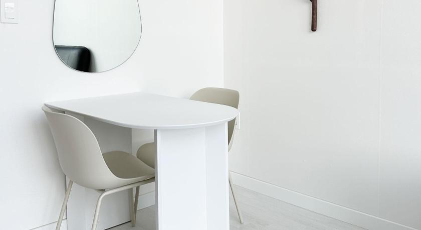 江陵 Rooftop Moonlight Pension 3つ星 ゲストハウス ロビー