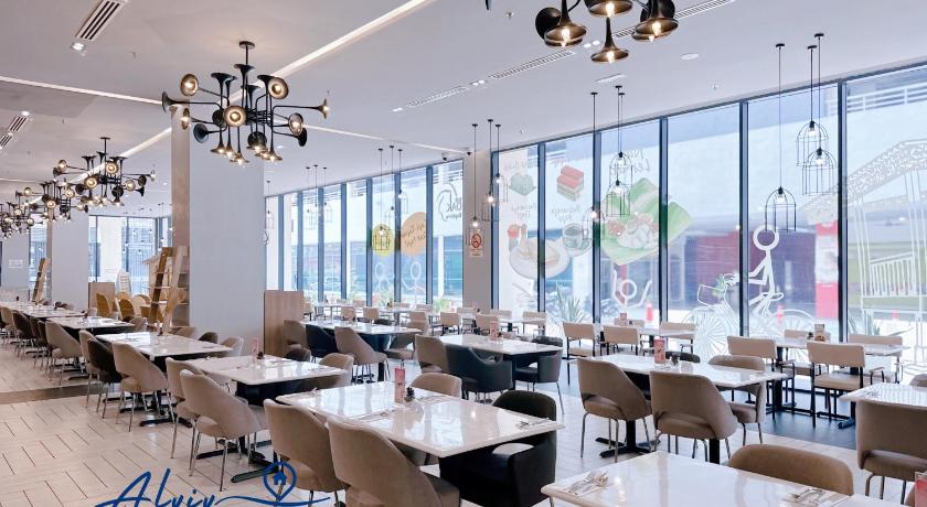 マラッカ Alviv 99 Suites I Family Suite I 4-7 pax I 5minsMelakaCruise I JonkerSt 4つ星 ゲストハウス レストラン