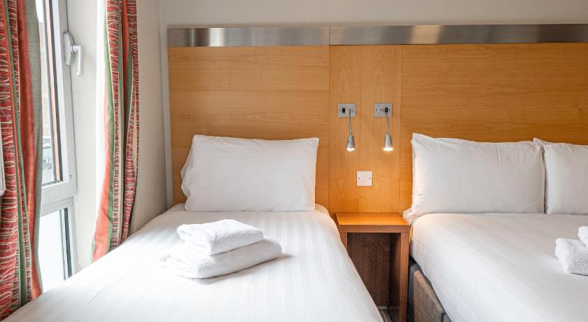 Image of Triple Room 9
