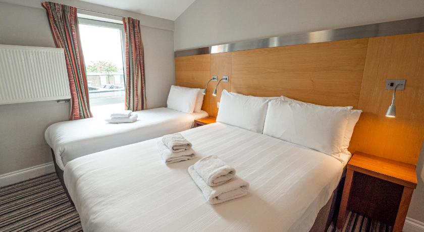 Image of Triple Room 0