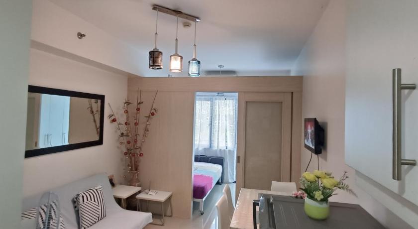 Amigo's Place at Sea Residences photo