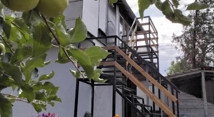 Уютныи ночлег Иссыкские курганы — Hotel in Almaty