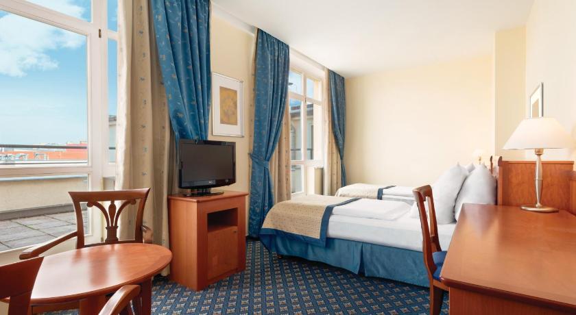 Szoba kétszemélyes ággyal vagy 2 külön ággyal – terasszal (Double/Twin Room with Terrace) fotója 1