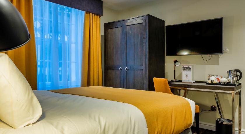 The Feathers Hotel photo