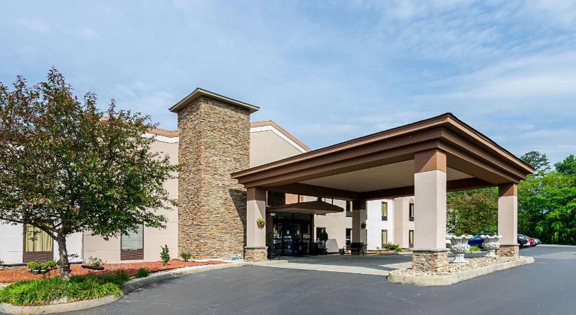 Quality Suites Altavista - Lynchburg South photo