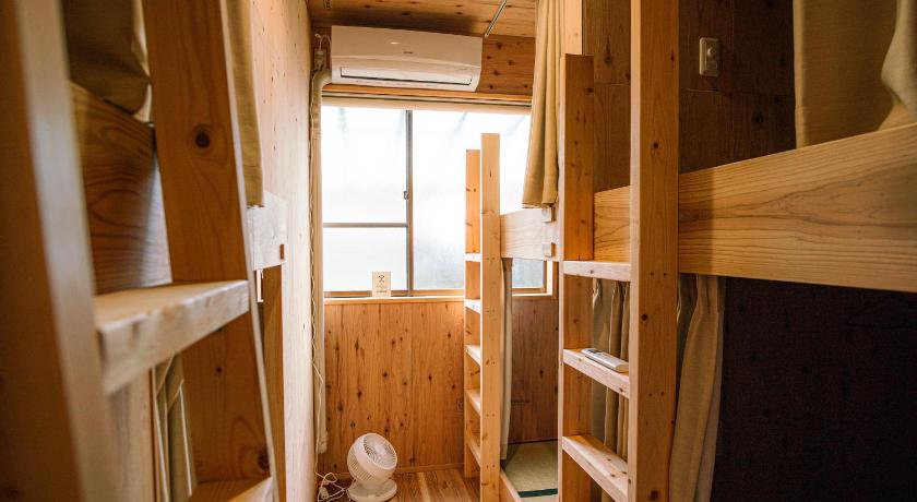Backpackers Hostel TSUBAMENOYADO photo