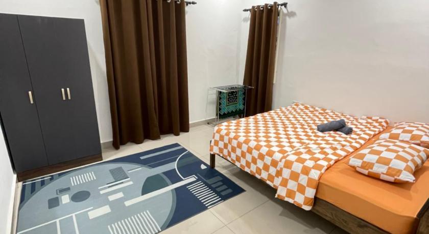 ペカン Homestay Azirah - muslim only 3つ星 ゲストハウス レストラン