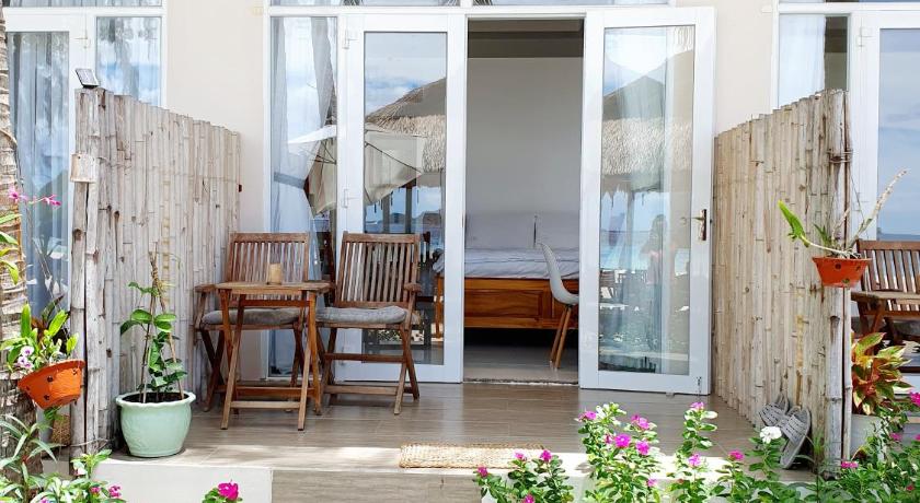 Image of Queen Room with Sea View 4