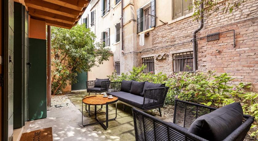 Ca' San Carlo Residence by Wonderful Italy