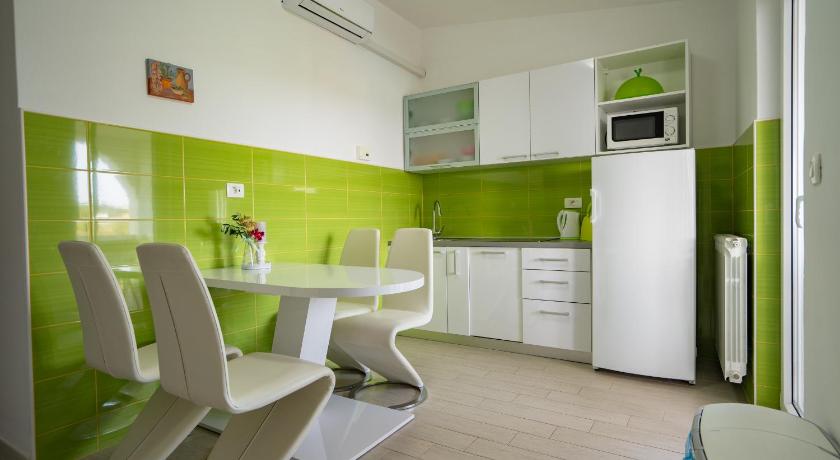 Apartments Maslina - image 16