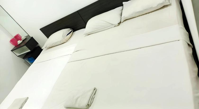 Image of Suite Triple 6