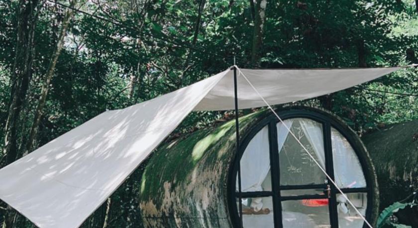 スガン・レンビン Time Capsule Retreat ホテル 外観