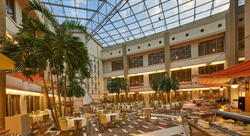 クウェートシティ Marina Hotel Kuwait 5つ星 ホテル レストラン