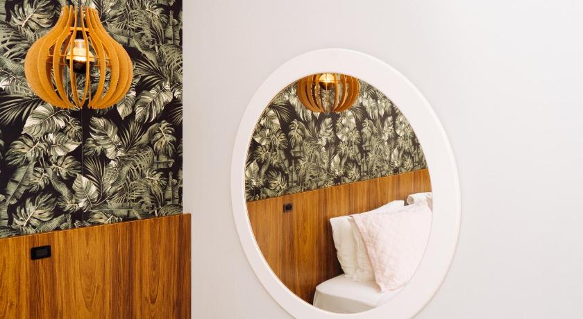Image of Suite with Hot Tub 7