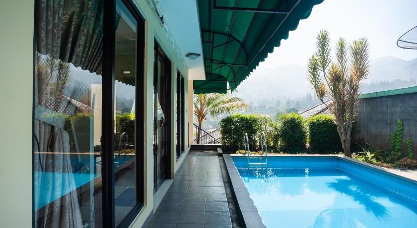 Urbanview Resort Syariah Khansa Cisarua Puncak by RedDoorz – Bogor, PA