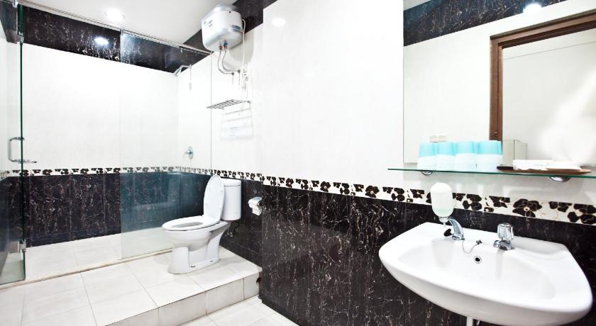 Hotel Candi Baru - image 3
