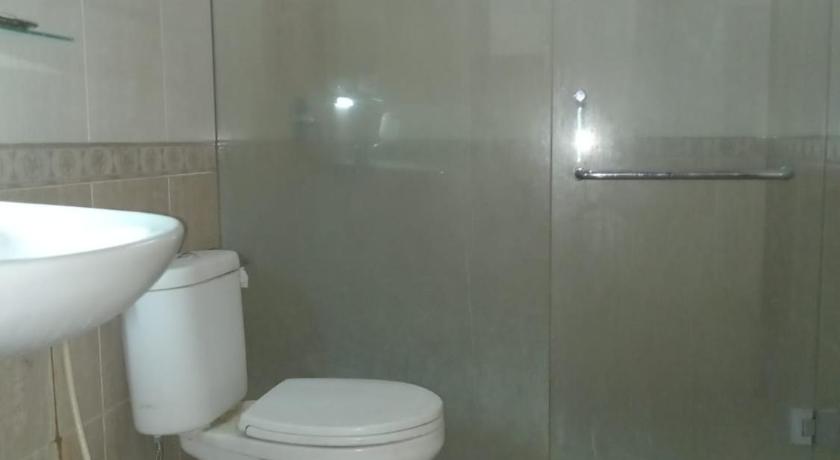Hotel Candi Baru - image 37