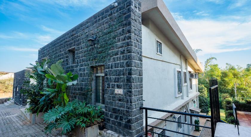 Par-X Mist View 10A 4BHK Villa & Private Pool photo