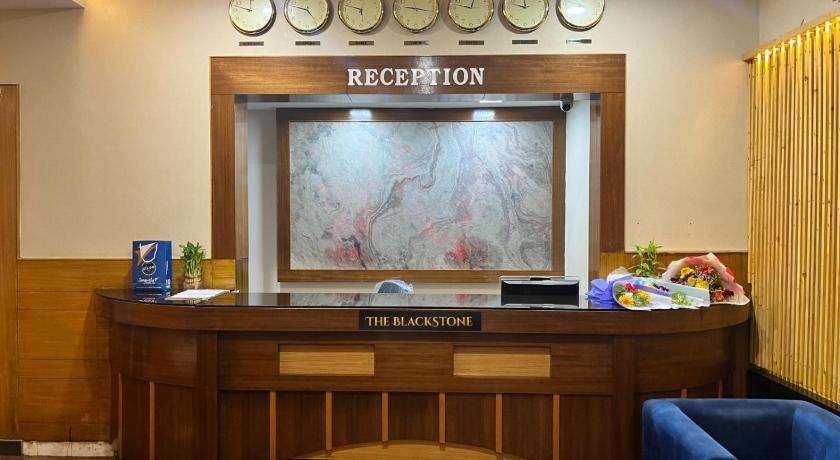 Hotel White Stone Apartments - image 6