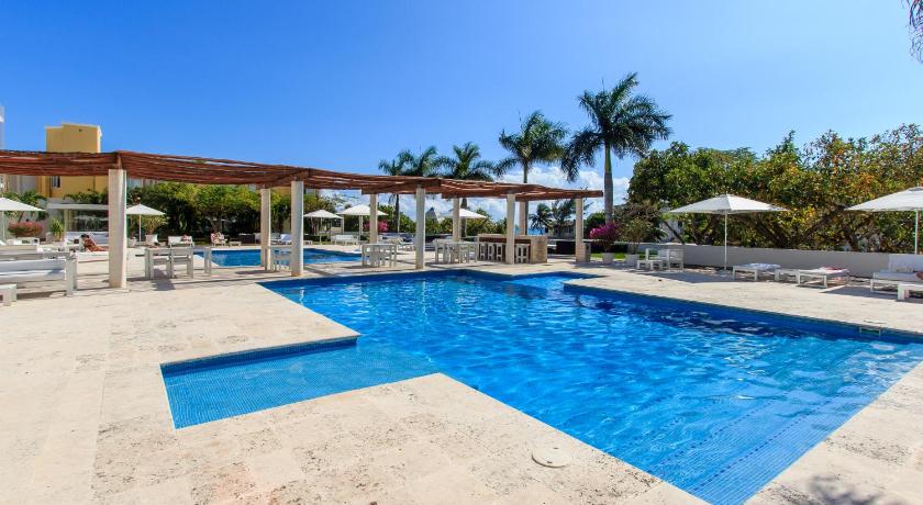 Gorgeous Magia Beachside Condos by Stella Rentals photo