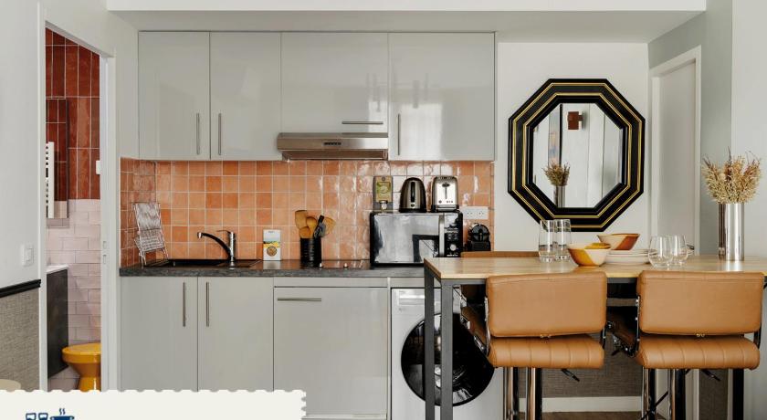Edgar Suites Saint-Lazare - Amsterdam photo