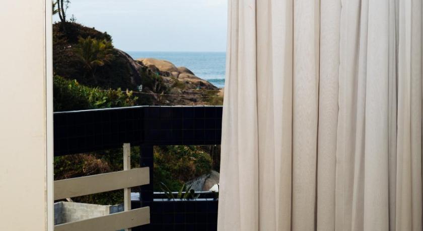 Image of Deluxe Suite with Sea View 7