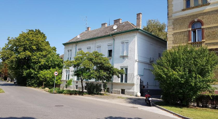 Szent Janos Apartman photo