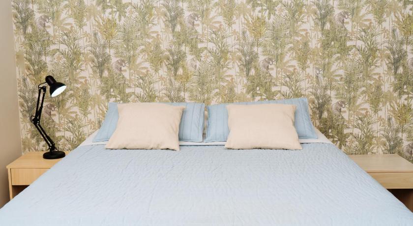 Image of Family Suite with Side Sea View 5