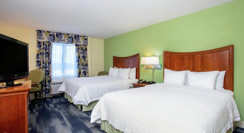 Hampton Inn and Suites Ft. Pierce photo