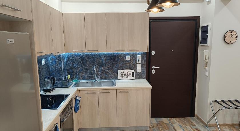 Athens Divine Apartment - image 7
