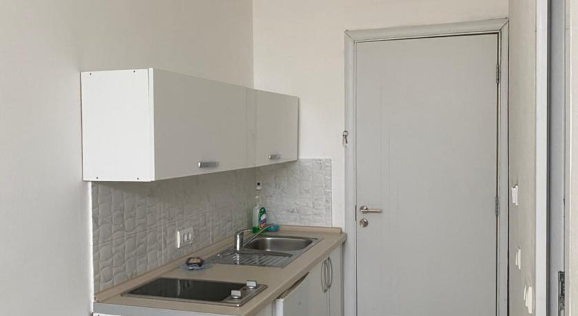 Leli Apartments photo