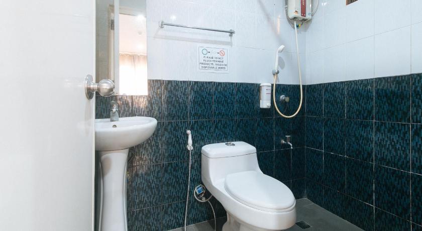 153 Silverio Suites Paranaque City photo
