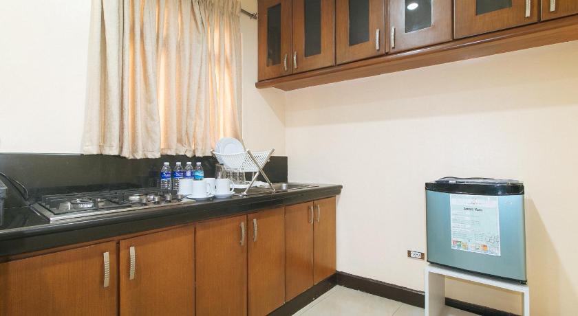 153 Silverio Suites Paranaque City photo