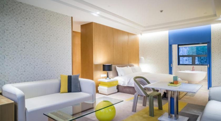 The Sifang Hotel Nanjing Autograph Collection - image 11